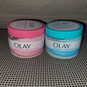 OLAY Indulgent Mineral Scrub Duo -
